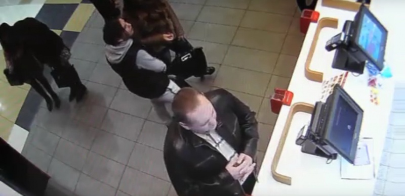 Сотрудники полиции Оренбурга разыскивают подозреваемую в хищении сотового телефона